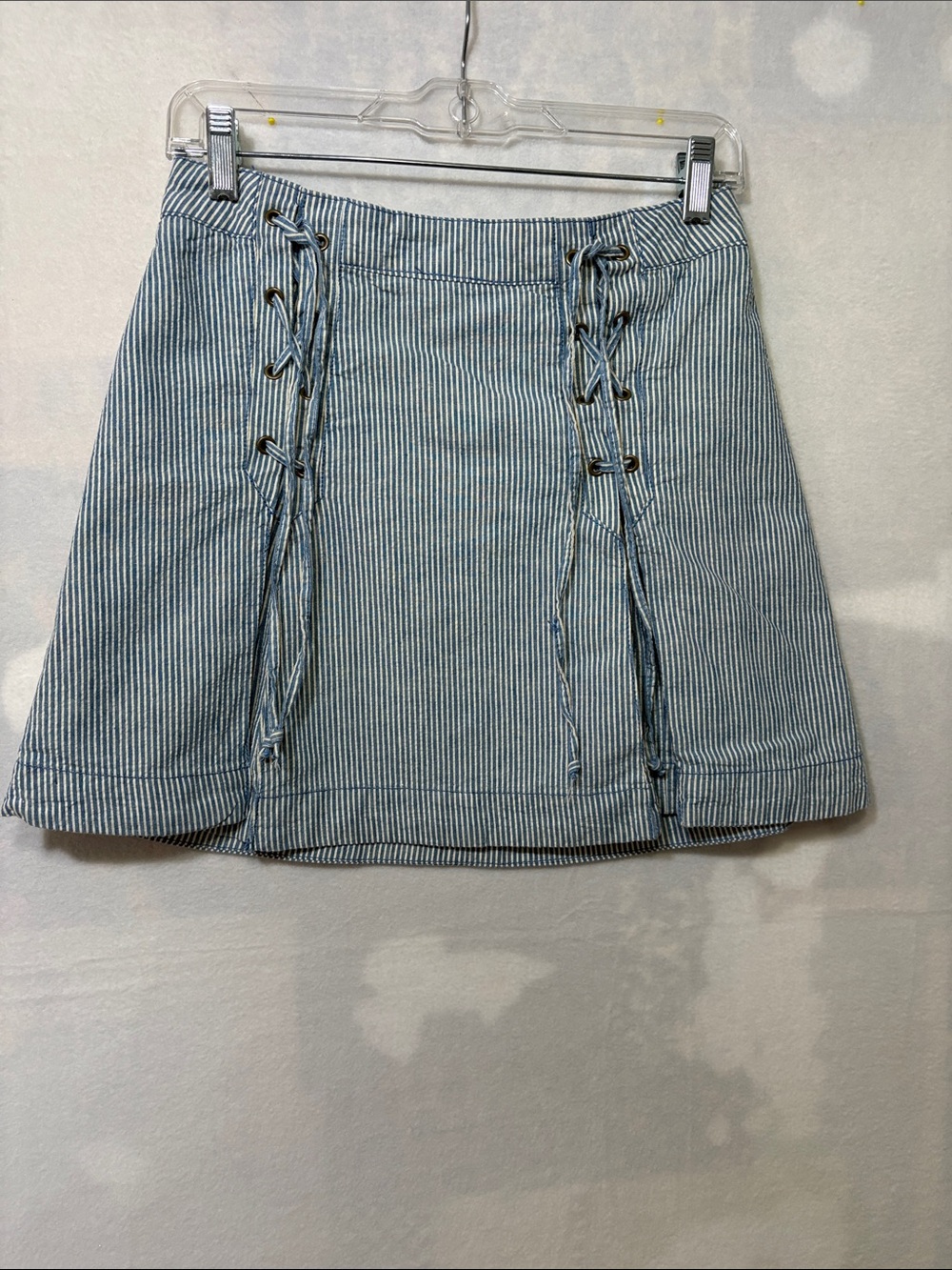 Free People blue and white pinstripe linen blend nautical preppy skirt size 6